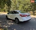 Белый Форд Фокус, объемом двигателя 2 л и пробегом 122 тыс. км за 7490 $, фото 2 на Automoto.ua