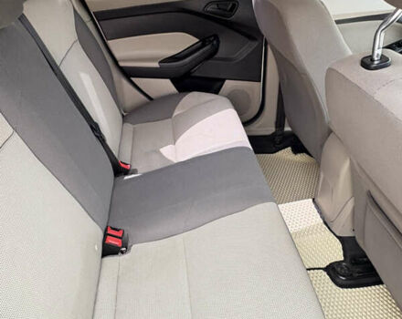 Белый Форд Фокус, объемом двигателя 2 л и пробегом 236 тыс. км за 6699 $, фото 9 на Automoto.ua