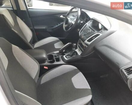 Форд Фокус 2013 в Хмельницком на Automoto.ua Белый Форд Фокус, объемом двигателя 1 л и пробегом 54 тыс. км за 7199 $, фото 9 на Automoto.ua