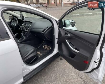 Белый Форд Фокус, объемом двигателя 2 л и пробегом 115 тыс. км за 7700 $, фото 15 на Automoto.ua