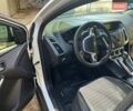 Белый Форд Фокус, объемом двигателя 2 л и пробегом 180 тыс. км за 7500 $, фото 5 на Automoto.ua