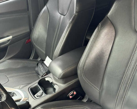 Форд Фокус 2013 у Сумах на Automoto.ua Білий Форд Фокус, об'ємом двигуна 2 л та пробігом 188 тис. км за 8000 $, фото 6 на Automoto.ua