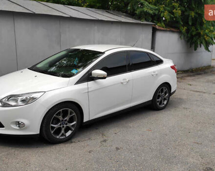 Білий Форд Фокус, об'ємом двигуна 2 л та пробігом 139 тис. км за 7500 $, фото 2 на Automoto.ua