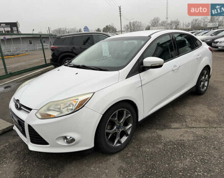 Белый Форд Фокус, объемом двигателя 2 л и пробегом 215 тыс. км за 9490 $, фото 10 на Automoto.ua