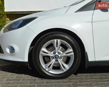 Белый Форд Фокус, объемом двигателя 1 л и пробегом 234 тыс. км за 5950 $, фото 6 на Automoto.ua