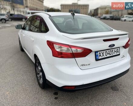 Форд Фокус 2013 в Харькове на Automoto.ua Белый Форд Фокус, объемом двигателя 2 л и пробегом 115 тыс. км за 7700 $, фото 3 на Automoto.ua