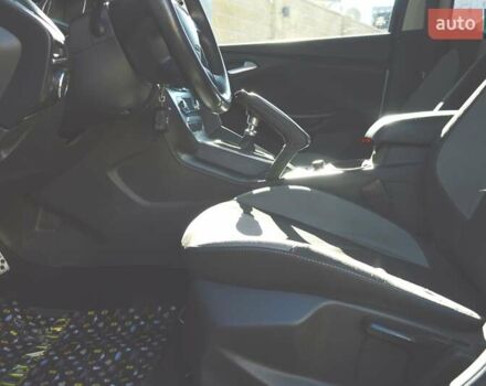 Белый Форд Фокус, объемом двигателя 1 л и пробегом 234 тыс. км за 5950 $, фото 15 на Automoto.ua