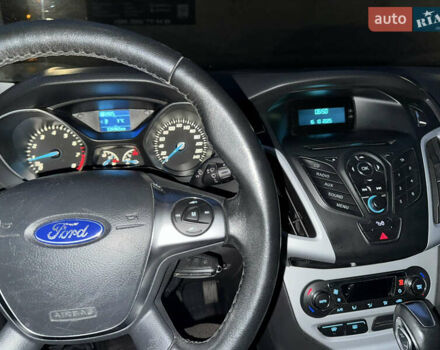 Форд Фокус 2013 в Киеве на Automoto.ua Белый Форд Фокус, объемом двигателя 1.6 л и пробегом 134 тыс. км за 7400 $, фото 6 на Automoto.ua