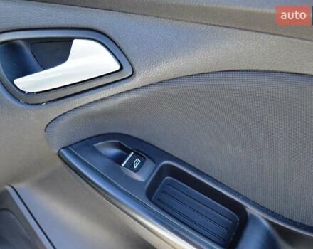 Белый Форд Фокус, объемом двигателя 1 л и пробегом 234 тыс. км за 5950 $, фото 29 на Automoto.ua