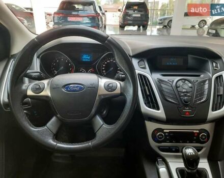 Форд Фокус 2013 в Хмельницком на Automoto.ua Белый Форд Фокус, объемом двигателя 1 л и пробегом 54 тыс. км за 7199 $, фото 11 на Automoto.ua