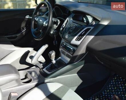 Белый Форд Фокус, объемом двигателя 1 л и пробегом 234 тыс. км за 5950 $, фото 27 на Automoto.ua