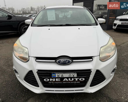 Белый Форд Фокус, объемом двигателя 2 л и пробегом 215 тыс. км за 9490 $, фото 3 на Automoto.ua