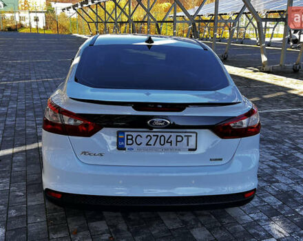 Білий Форд Фокус, об'ємом двигуна 1 л та пробігом 131 тис. км за 8500 $, фото 5 на Automoto.ua