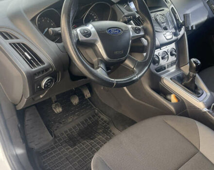 Белый Форд Фокус, объемом двигателя 1 л и пробегом 134 тыс. км за 8500 $, фото 7 на Automoto.ua