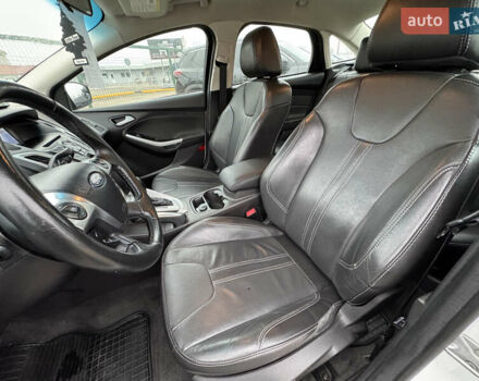 Белый Форд Фокус, объемом двигателя 2 л и пробегом 215 тыс. км за 9490 $, фото 15 на Automoto.ua