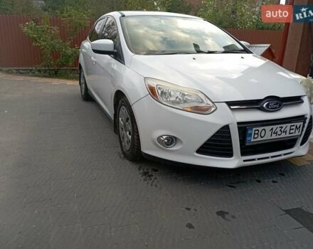 Белый Форд Фокус, объемом двигателя 2 л и пробегом 140 тыс. км за 6500 $, фото 1 на Automoto.ua