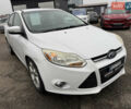 Белый Форд Фокус, объемом двигателя 2 л и пробегом 215 тыс. км за 9490 $, фото 4 на Automoto.ua