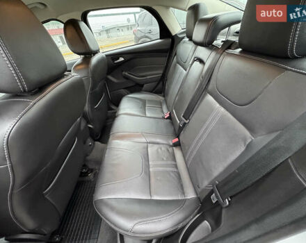 Белый Форд Фокус, объемом двигателя 2 л и пробегом 215 тыс. км за 9490 $, фото 22 на Automoto.ua