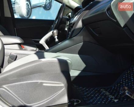 Белый Форд Фокус, объемом двигателя 1 л и пробегом 234 тыс. км за 5950 $, фото 28 на Automoto.ua