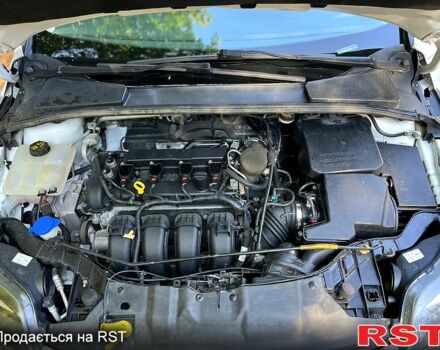 Білий Форд Фокус, об'ємом двигуна 2 л та пробігом 279 тис. км за 6800 $, фото 7 на Automoto.ua