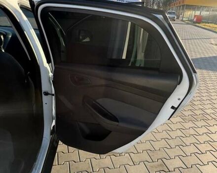 Белый Форд Фокус, объемом двигателя 1.6 л и пробегом 251 тыс. км за 6500 $, фото 6 на Automoto.ua