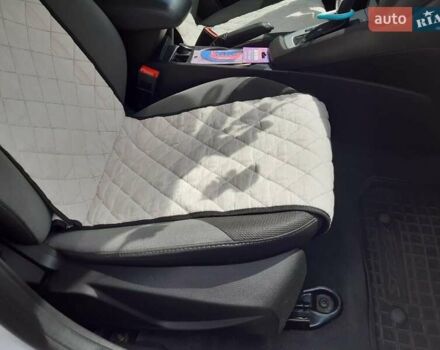 Білий Форд Фокус, об'ємом двигуна 2 л та пробігом 170 тис. км за 8700 $, фото 38 на Automoto.ua