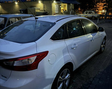 Форд Фокус 2013 в Киеве на Automoto.ua Белый Форд Фокус, объемом двигателя 1.6 л и пробегом 134 тыс. км за 7400 $, фото 7 на Automoto.ua