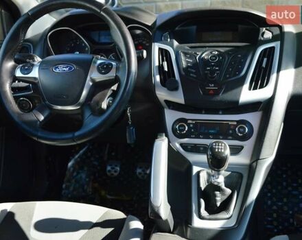 Белый Форд Фокус, объемом двигателя 1 л и пробегом 234 тыс. км за 5950 $, фото 31 на Automoto.ua