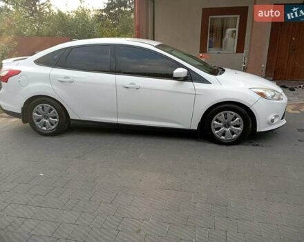 Белый Форд Фокус, объемом двигателя 2 л и пробегом 140 тыс. км за 6500 $, фото 4 на Automoto.ua