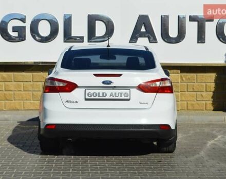 Белый Форд Фокус, объемом двигателя 1 л и пробегом 234 тыс. км за 5950 $, фото 9 на Automoto.ua