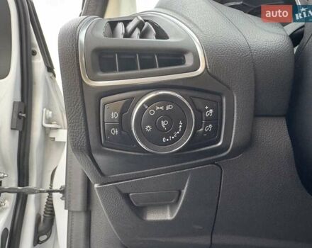 Форд Фокус 2014 в Новоукраинке на Automoto.ua Белый Форд Фокус, объемом двигателя 1 л и пробегом 141 тыс. км за 6800 $, фото 16 на Automoto.ua