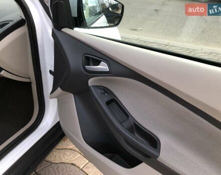 Белый Форд Фокус, объемом двигателя 2 л и пробегом 171 тыс. км за 7499 $, фото 40 на Automoto.ua