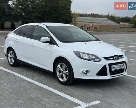 Форд Фокус 2014 в Новоукраинке на Automoto.ua Белый Форд Фокус, объемом двигателя 1 л и пробегом 141 тыс. км за 6800 $, фото 6 на Automoto.ua