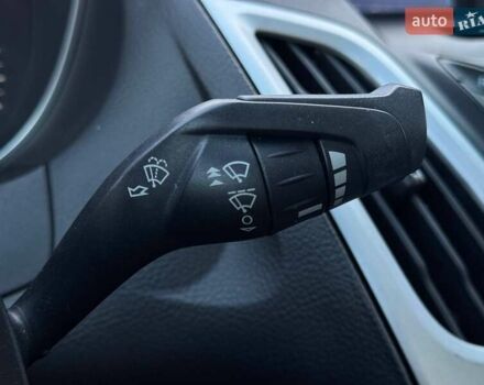 Білий Форд Фокус, об'ємом двигуна 2 л та пробігом 269 тис. км за 7300 $, фото 36 на Automoto.ua