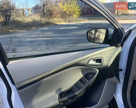 Білий Форд Фокус, об'ємом двигуна 2 л та пробігом 177 тис. км за 6300 $, фото 14 на Automoto.ua