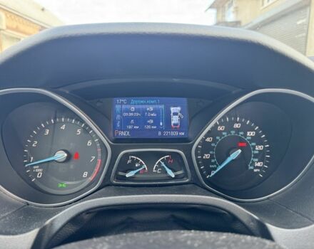 Білий Форд Фокус, об'ємом двигуна 2 л та пробігом 220 тис. км за 7200 $, фото 5 на Automoto.ua