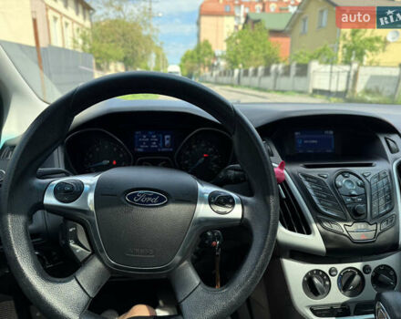 Белый Форд Фокус, объемом двигателя 2.01 л и пробегом 256 тыс. км за 7000 $, фото 11 на Automoto.ua