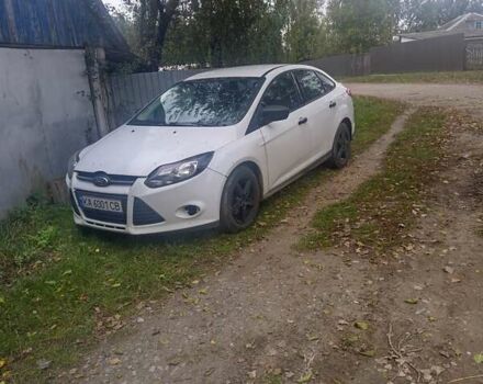 Форд Фокус 2014 в Киеве на Automoto.ua Белый Форд Фокус, объемом двигателя 2 л и пробегом 302 тыс. км за 5500 $, фото 2 на Automoto.ua