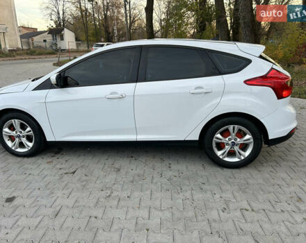 Белый Форд Фокус, объемом двигателя 2 л и пробегом 309 тыс. км за 6800 $, фото 4 на Automoto.ua