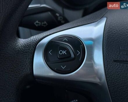 Білий Форд Фокус, об'ємом двигуна 2 л та пробігом 269 тис. км за 7300 $, фото 38 на Automoto.ua