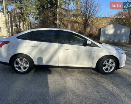 Білий Форд Фокус, об'ємом двигуна 2 л та пробігом 177 тис. км за 6300 $, фото 1 на Automoto.ua