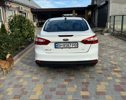 Белый Форд Фокус, объемом двигателя 2 л и пробегом 220 тыс. км за 6500 $, фото 4 на Automoto.ua