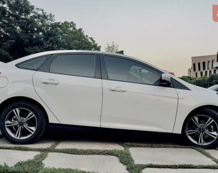 Білий Форд Фокус, об'ємом двигуна 2 л та пробігом 223 тис. км за 6999 $, фото 5 на Automoto.ua