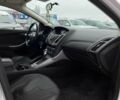 Белый Форд Фокус, объемом двигателя 2 л и пробегом 239 тыс. км за 6490 $, фото 9 на Automoto.ua