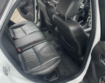 Білий Форд Фокус, об'ємом двигуна 2 л та пробігом 124 тис. км за 7700 $, фото 22 на Automoto.ua