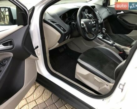 Белый Форд Фокус, объемом двигателя 2 л и пробегом 171 тыс. км за 7499 $, фото 28 на Automoto.ua