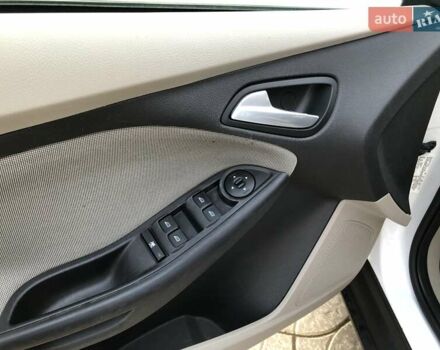 Белый Форд Фокус, объемом двигателя 2 л и пробегом 171 тыс. км за 7499 $, фото 31 на Automoto.ua