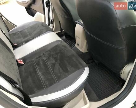 Белый Форд Фокус, объемом двигателя 2 л и пробегом 171 тыс. км за 7499 $, фото 42 на Automoto.ua