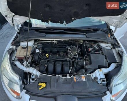 Белый Форд Фокус, объемом двигателя 2 л и пробегом 269 тыс. км за 6900 $, фото 63 на Automoto.ua