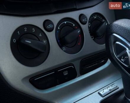 Білий Форд Фокус, об'ємом двигуна 2 л та пробігом 269 тис. км за 7300 $, фото 41 на Automoto.ua
